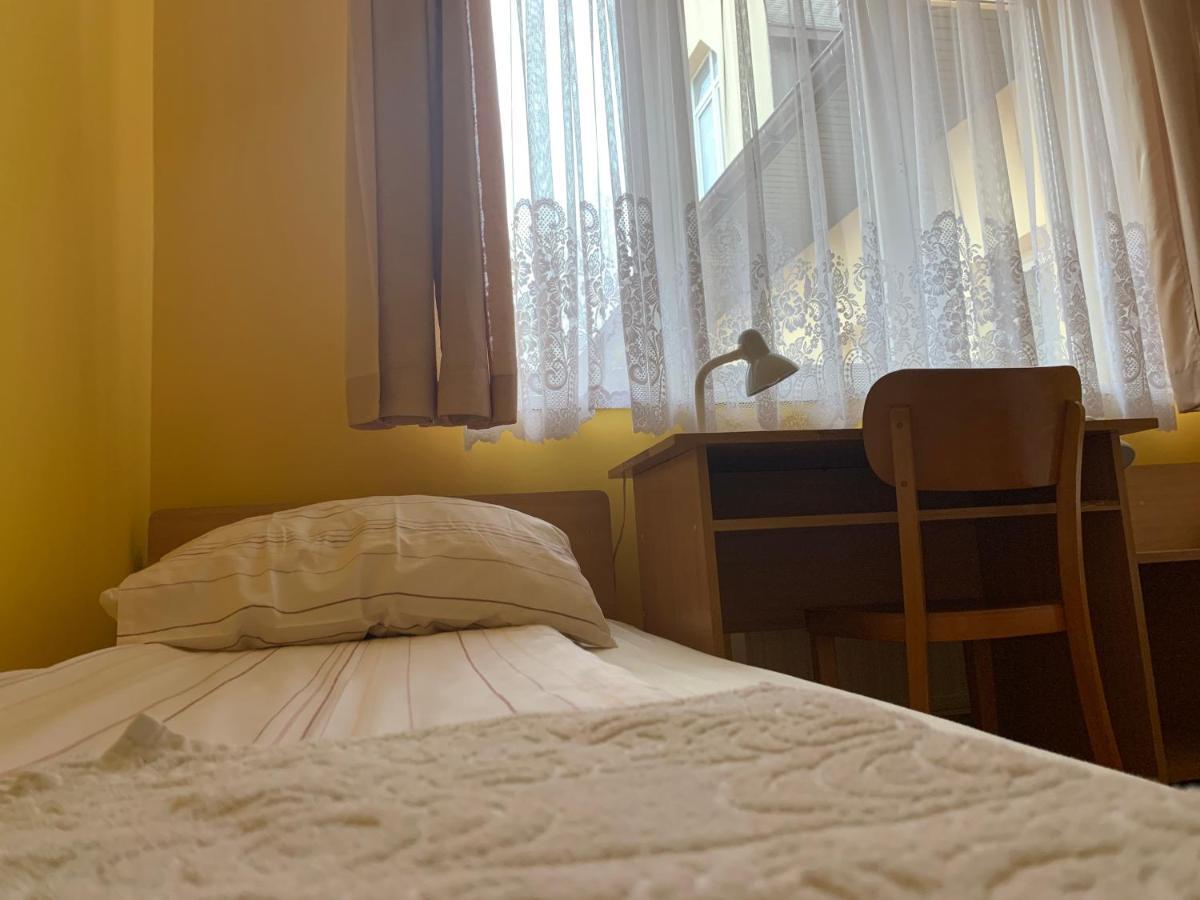 ホテルDom Pielgrzyma Schr Grabowka 部屋 写真